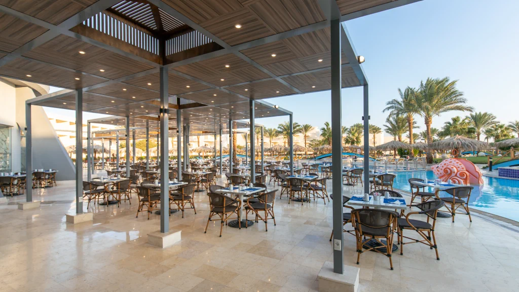 الفندق لونج بيتش ريزورت - الغردقة